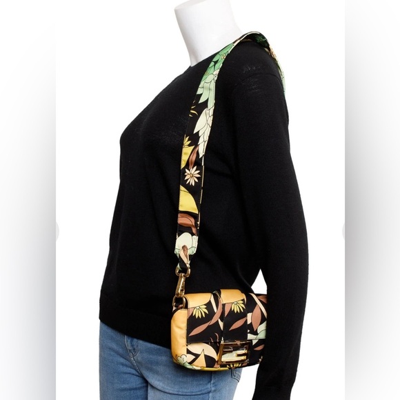 NWT FENDI SS20 Floral Nylon Baguette Convertible Bag w 2 additional straps NWT - Picture 16 of 16